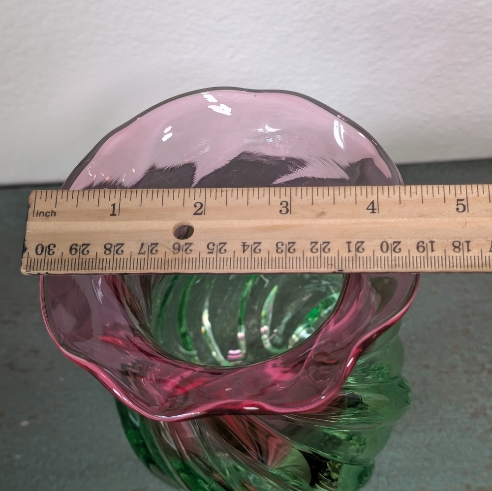 Vintage Teleflora Pink Green Watermelon Hand Blown Art Glass Ruffled Vase - Picture 9 of 10